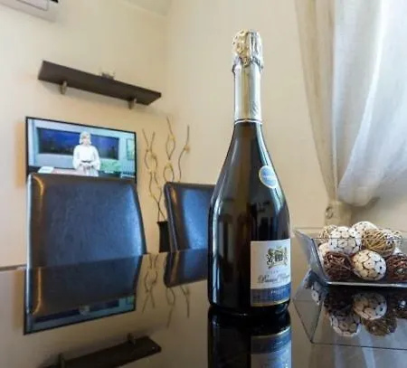 Niki Apartament *