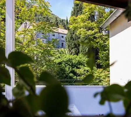 Apartament Niki *