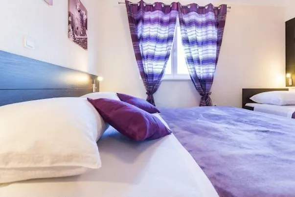 Niki Apartamento *