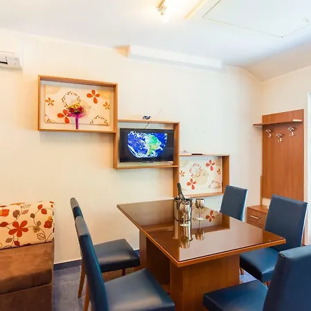 Niki Дубровник